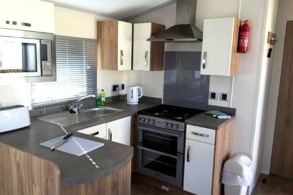 Photo 4 of caravan ref 1048