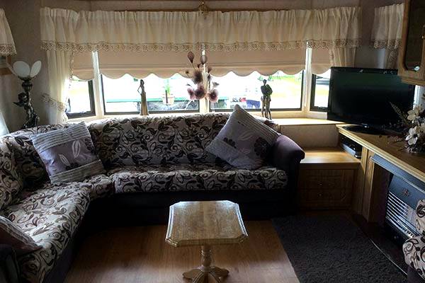 Photo 2 of caravan ref 1075