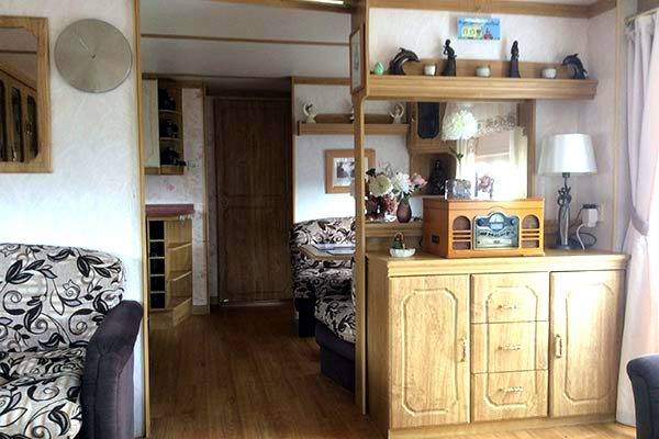 Photo 5 of caravan ref 1075