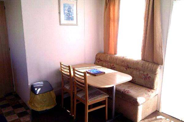 Photo 4 of caravan ref 1098